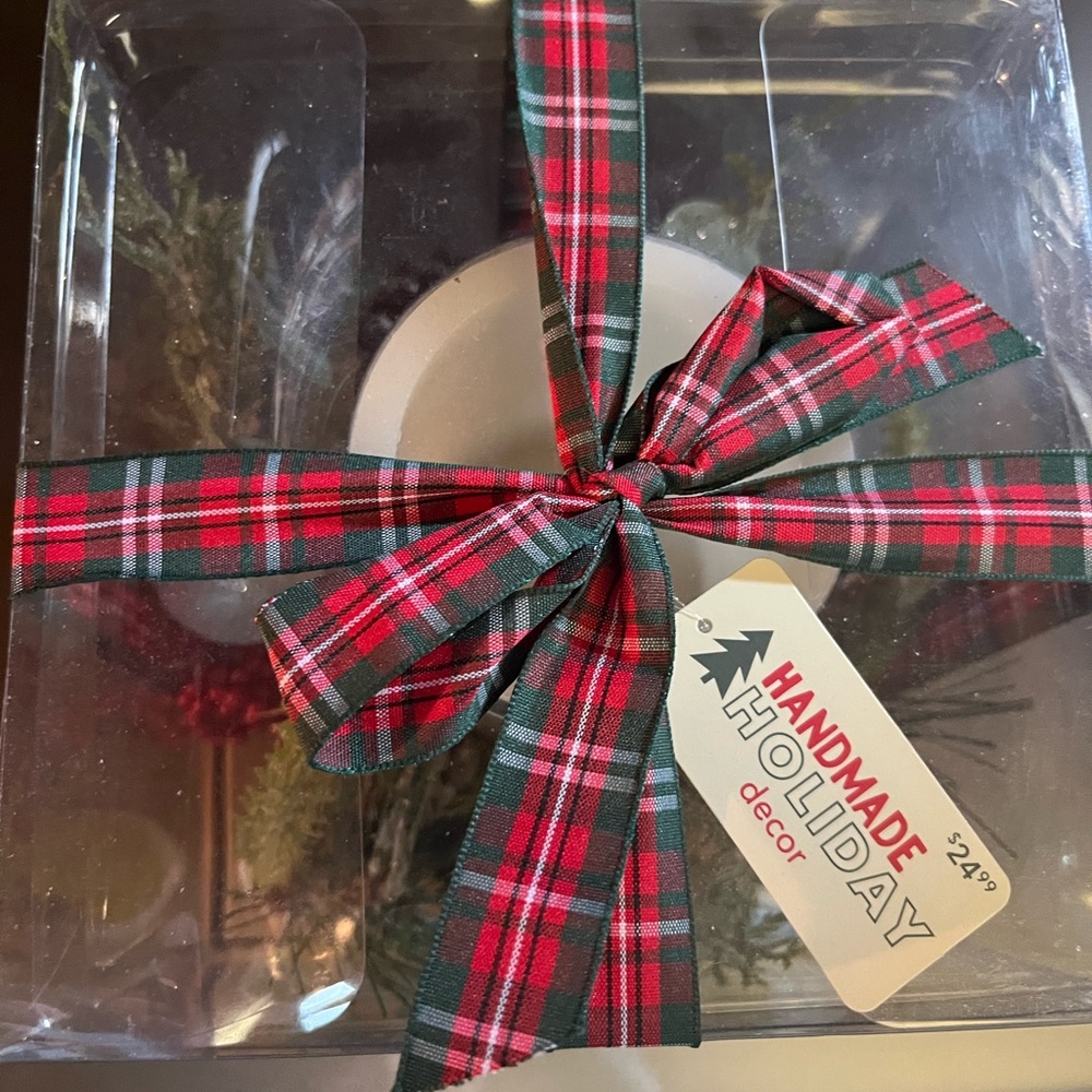 NWT Handmade Holiday Decor Glass Candle Holder with Red & Green Plaid Bow